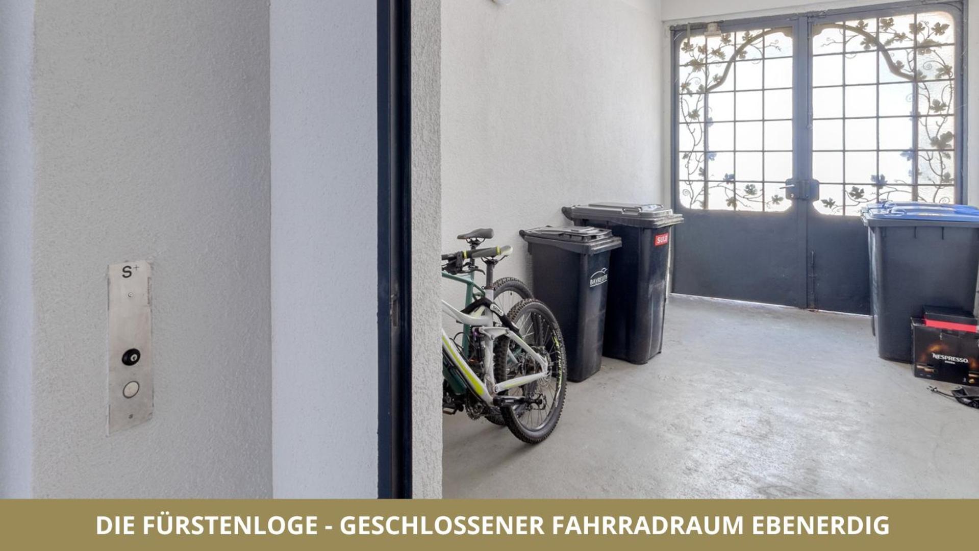 Neu Fewo Fuerstenloge 1-6 Pers Hinter Dem Markgraeflichen Opernhaus - 2 Schlafzimmer Mit Boxspringbetten 4 Einzel Oder 2 Doppelbetten, Balkon Und Einbaukueche, Barrierearm Bayreuth Exterior foto